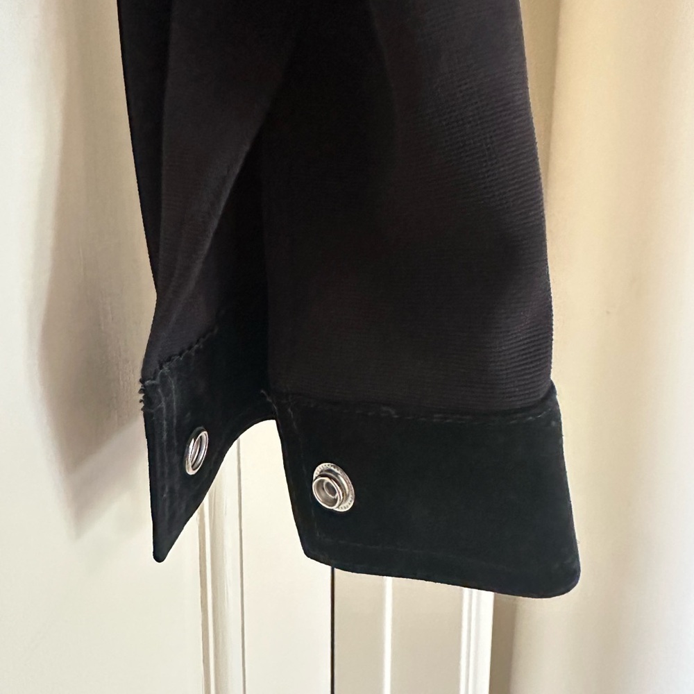 Cache black leather jacket with stretch sleeves - Picture 7 of 8